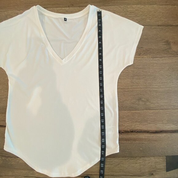 P'tula Claudia V Neck Stretchy Tie Up Tee size S - Picture 5 of 9